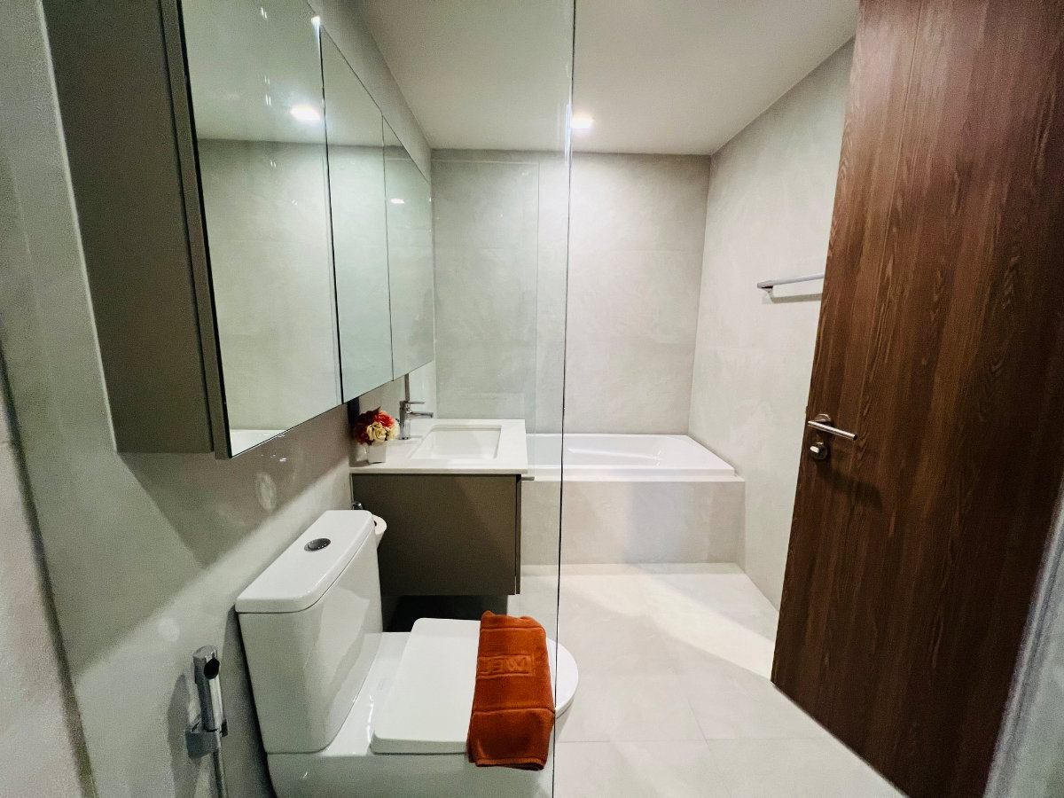 รูป ✅ให้เช่าเมคินเฮ้าส์ 2ห้องนอน 2ห้องน้ำ 72ตรม ห้องมุม ชั้น2 45,000 บาท ☎️064-792-4426(เบญ) - รูปที่ 22/37