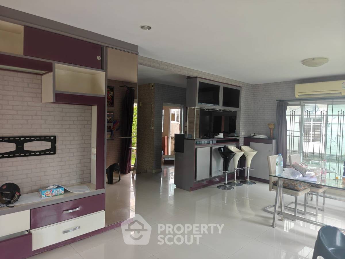 รูป บ้าน 4 ห้องนอน 250 ตร.ม. ใกล้ ARL สุวรรณภูมิ โครงการ พัสสร บางนา-วงศ์เวียน (เลี้ยงสัตว์ได้) (ID 3151358) - รูปที่ 4/31