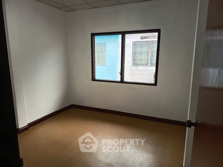 picture Pet-Friendly 3-Bed Townhouse 200 Sqm, Baan Warocha Project 4 (ID 2524213) - 13/16