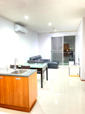 Condos for rent : Condo For Rent Villa Sathorn 34th FL. 55 sqm. Next to BTS Krung Thon Buri Close to SenaFest and Icon Siam