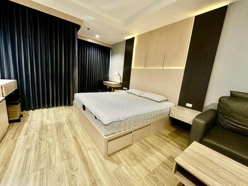 picture Ladda Plus Condo, Sriracha for rent. Great location, near Robinson Department Store. - 5/10