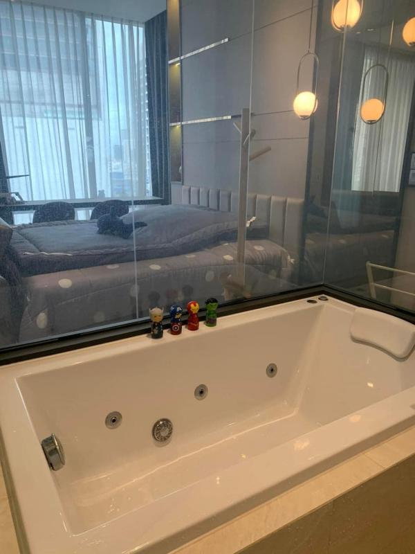 picture For rent Ashton Silom big  1 bedroom  - 2/13