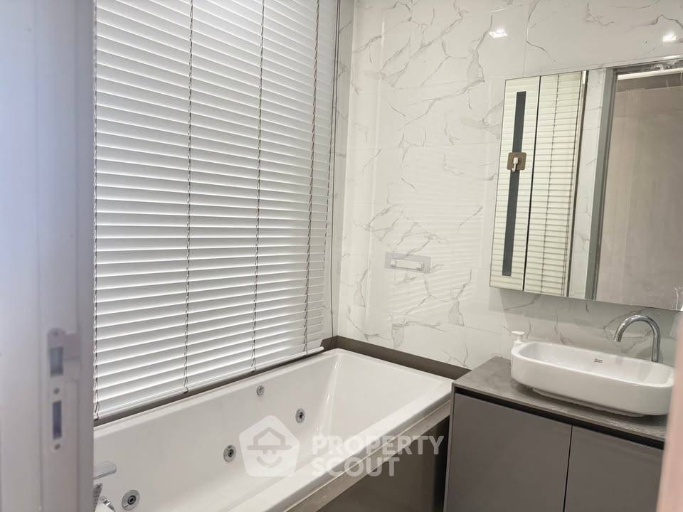 picture Pet-Friendly 2-BR 65 Sqm Condo At M Phayathai, 200m To BTS Victory Monument (ID 3148780) - 9/17