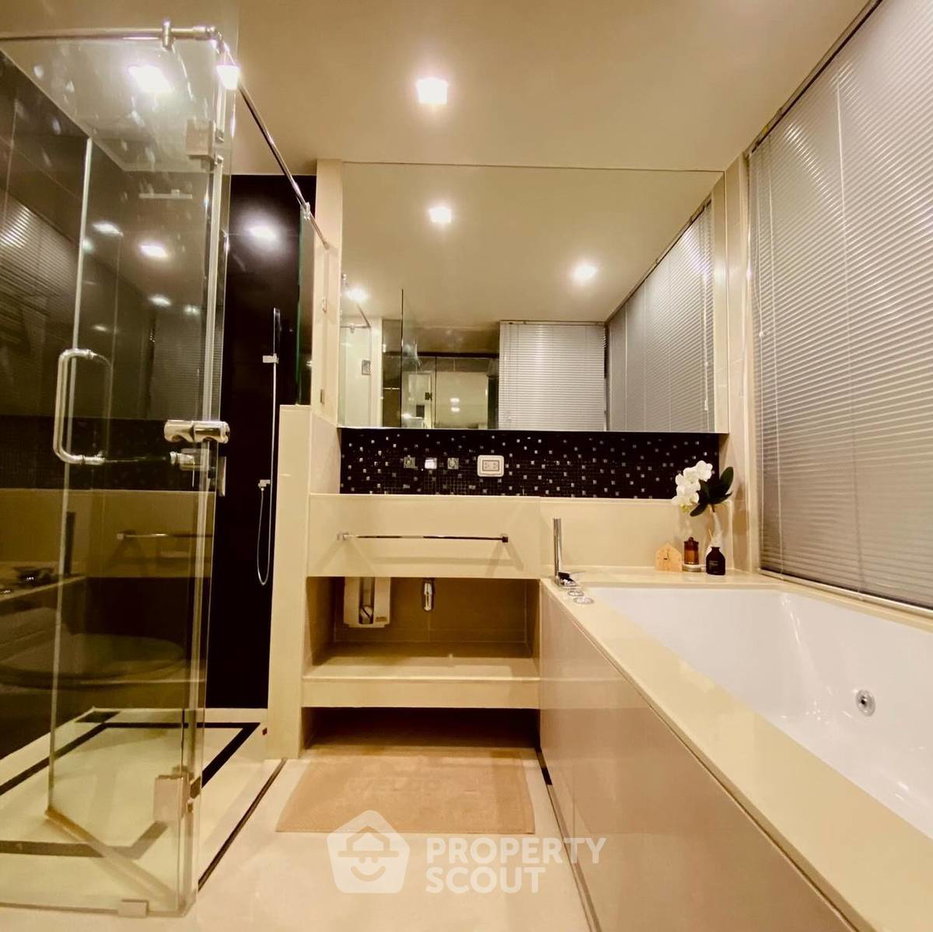 picture 1-BR Condo At The Address Sathorn, 200m to BTS Saint Louis (ID 1399711) - 7/7
