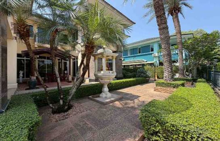 4-bed house for sale, 400 sqm, 126 sq wah, Baan Pinklao
