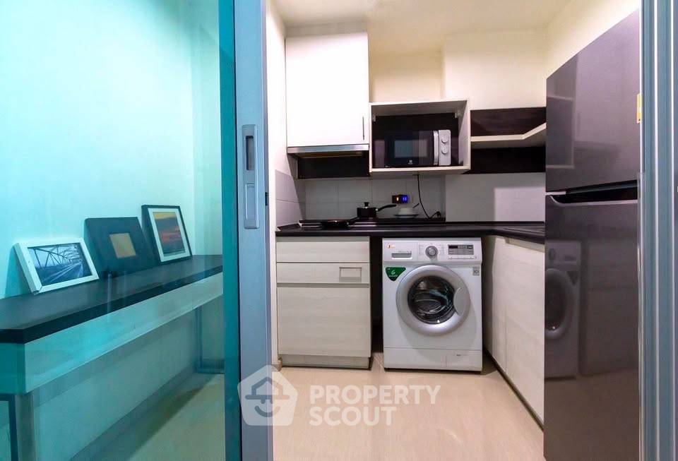 picture High-Floor 2-BR 47 Sqm Life @ Ratchada-Huaikwang Near MRT Sutthisan (ID 3149251) - 7/8