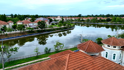 Houses for sale Muang Khon Kaen Khon Kaen : Private Lakeview Residence Near Khon Kaen University