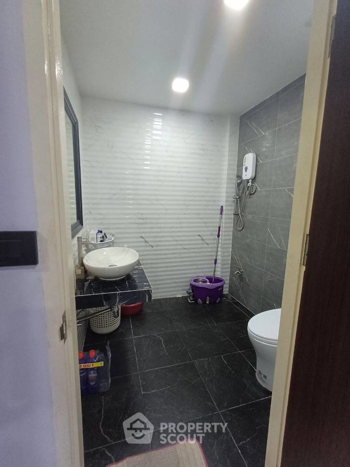 รูป บ้านเช่า 4 ห้องนอน 382 ตร.ม. เลี้ยงสัตว์ได้ ใกล้ดอกไม้ เขตประเวศ (ID 1361040) - รูปที่ 14/26