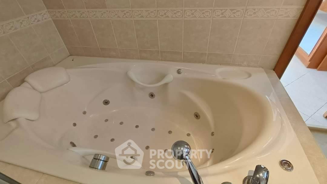 picture Pet-Friendly 5-Bed Villa For Rent At Adare Garden 3, Pattaya (ID 1503435) - 17/42