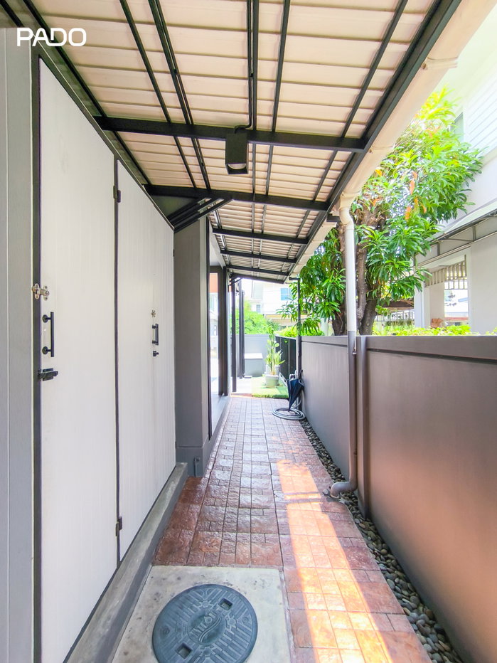 รูป ขายบ้านเดี่ยว หลังมุม ทำเล รามอินทรา คู้บอน ใกล้แฟชั่นไอส์แลนด์ ชัยพฤกษ์ รามอินทรา - คู้บอน 7.99 ล้านบาท - รูปที่ 6/27