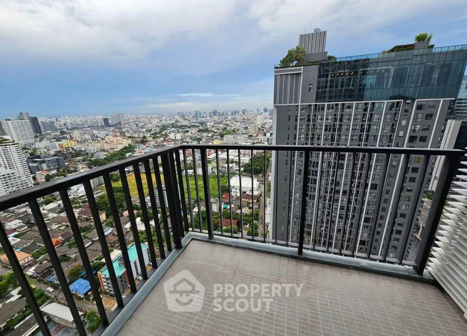 picture 2-BR 57 Sqm, 33rd-Floor At The Saint Residences near MRT Phahon Yothin (ID 3148689) - 10/10