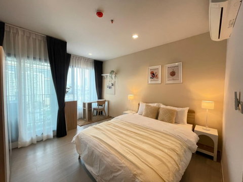 Life asoke rama 9   For rent Available Now 
