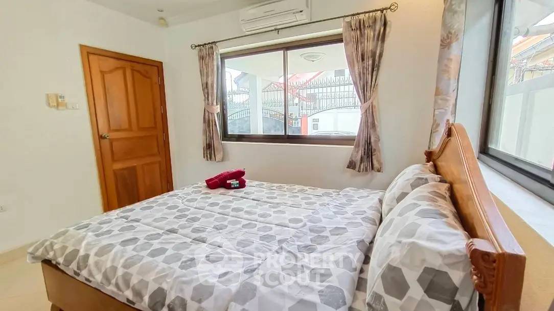 picture Pet-Friendly 5-Bed Villa For Rent At Adare Garden 3, Pattaya (ID 1503435) - 37/42