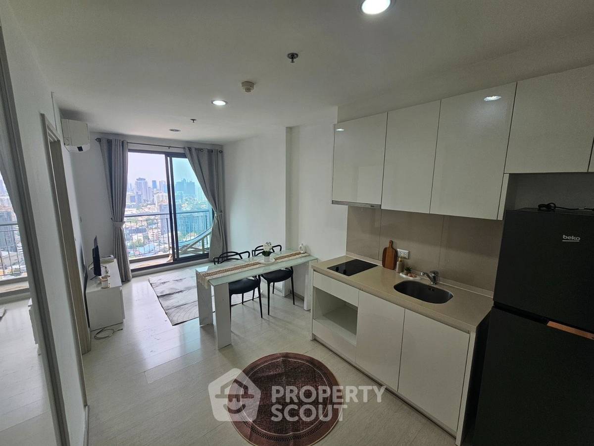รูป ห้องสตูดิโอไม่ถูกต้อง (ID 3151220) - รูปที่ 1/7