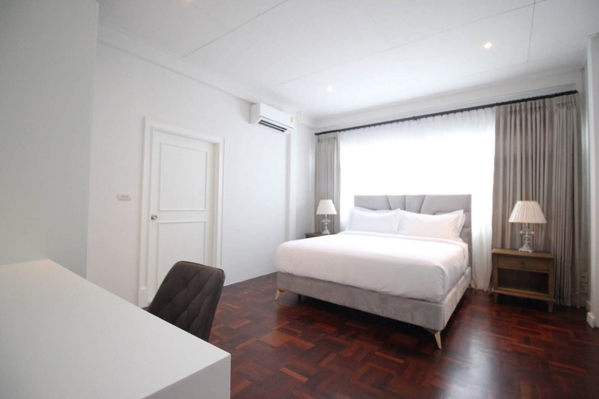 รูป 🏡✨ ให้เช่าบ้านเดี่ยว 2 ชั้น | ลาดพร้าว | รีโนเวทใหม่ จอดรถได้ถึง 8 คัน - รูปที่ 8/10