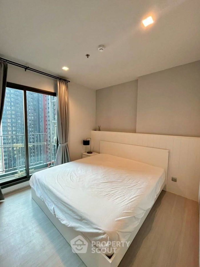 รูป คอนโด 2 ห้องนอน 40 ตร.ม. ใน Life Asoke - Rama 9 ชั้น 22 ใกล้ MRT พระราม 9 (300 ม.) (ID 2544136) - รูปที่ 4/8