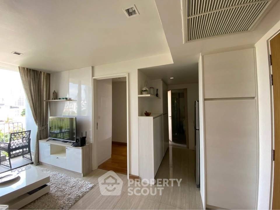 picture Pet-Friendly 1-BR Condo, Down Town 49, 8th Floor Near BTS Phrom Phong (ID 3150796) - 3/8