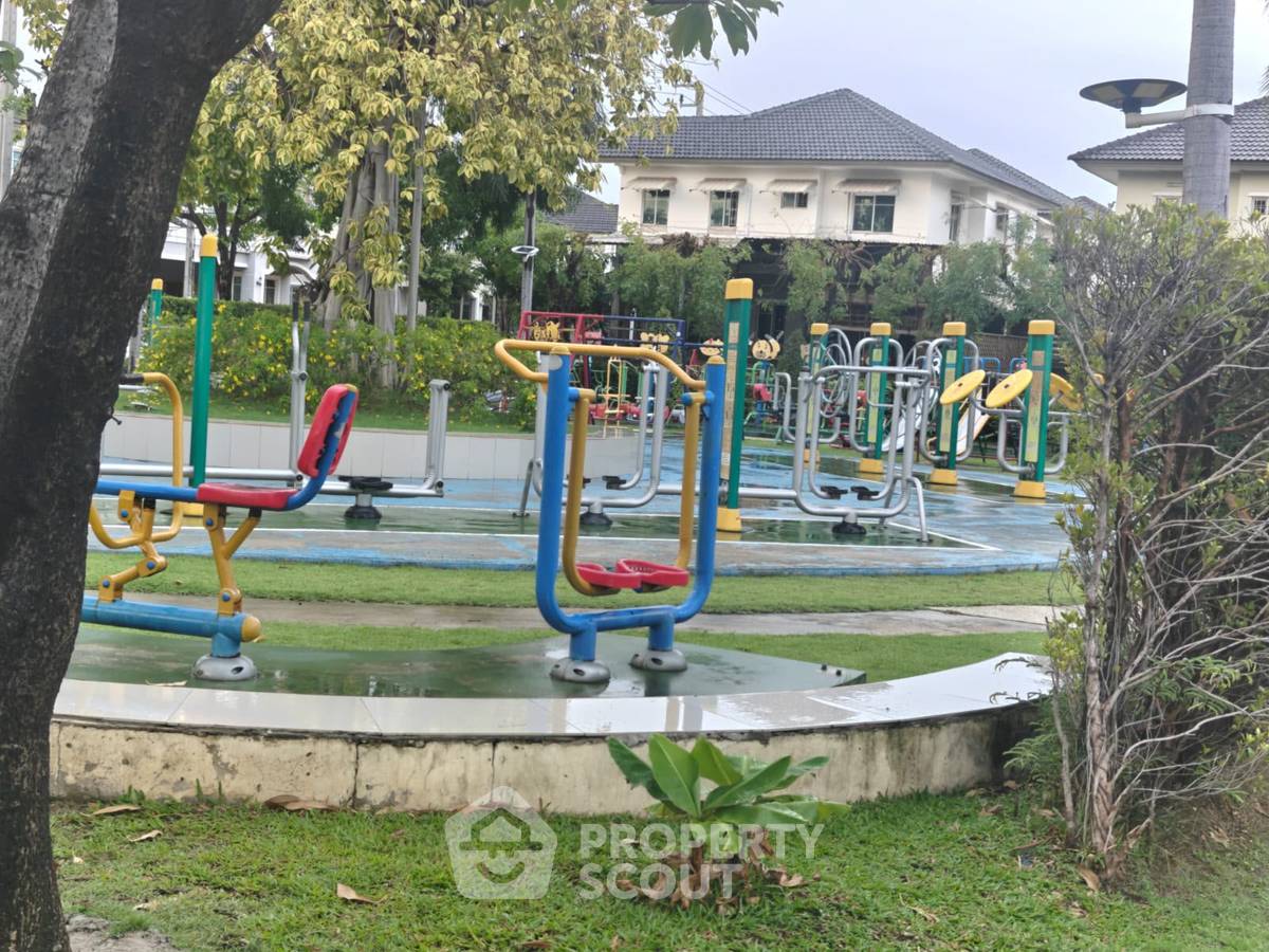 รูป บ้าน 4 ห้องนอน 250 ตร.ม. ใกล้ ARL สุวรรณภูมิ โครงการ พัสสร บางนา-วงศ์เวียน (เลี้ยงสัตว์ได้) (ID 3151358) - รูปที่ 27/31