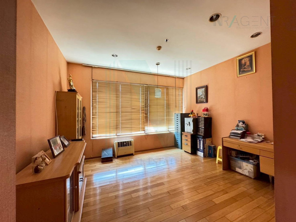 รูป 🚩 ขายคอนโด ดิ เอ็มโพริโอ เพลส อาคาร  ชั้น 36 4 ห้องนอน ขนาด 160 ตรม ใกล้ เอ็มควอเทียร์ - รูปที่ 8/8