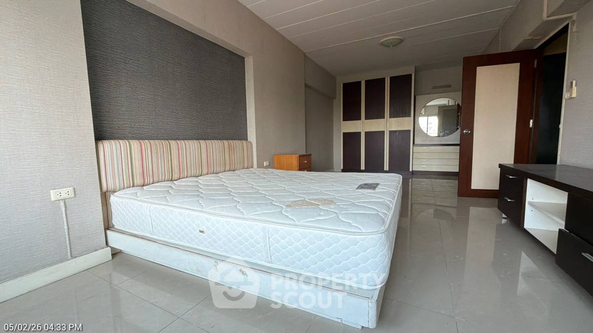รูป คอนโด 2 ห้องนอน 121 ตร.ม. ชั้น 3 ยาด้าเรสซิเดนเชียล ใกล้ BTS พร้อมพงษ์ (ID 2622820) - รูปที่ 18/34