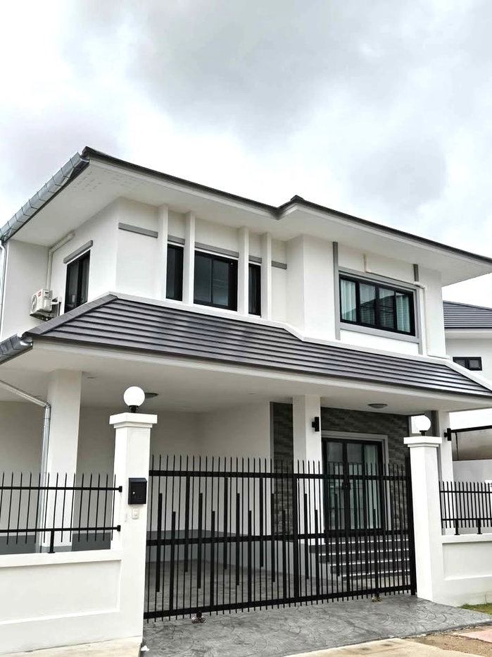 รูป 🏡✨ ให้เช่าบ้านเดี่ยว 2 ชั้น 4 ห้องนอน เลี้ยงสัตว์ตัวเล็กได้ เดินทางสะดวก ใกล้ 89 พลาซ่า เพียง 31,000 บาท/เดือน ✨🏡  #A6-H0414 - รูปที่ 1/15