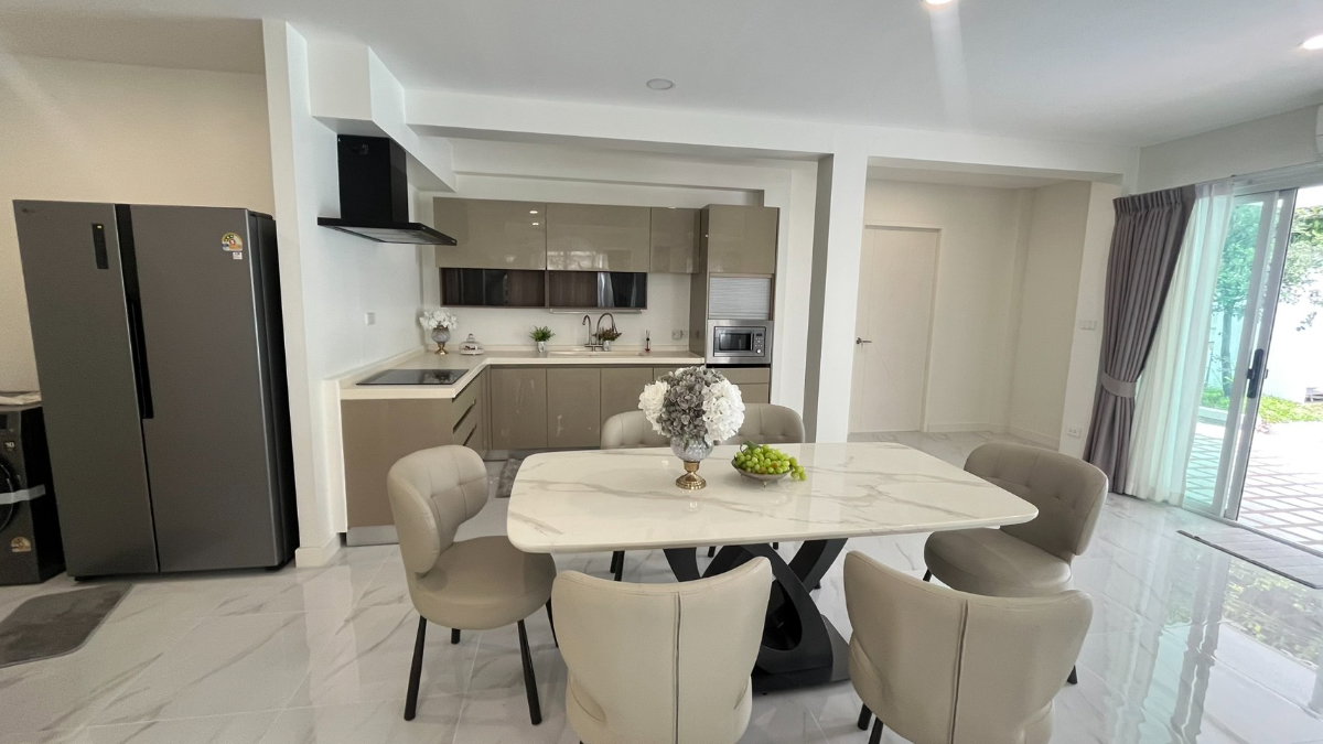 picture For Rent | Pool Villa | 4 Bedrooms | Near BTS On Nut | Walking Distance 800 m - 8/11