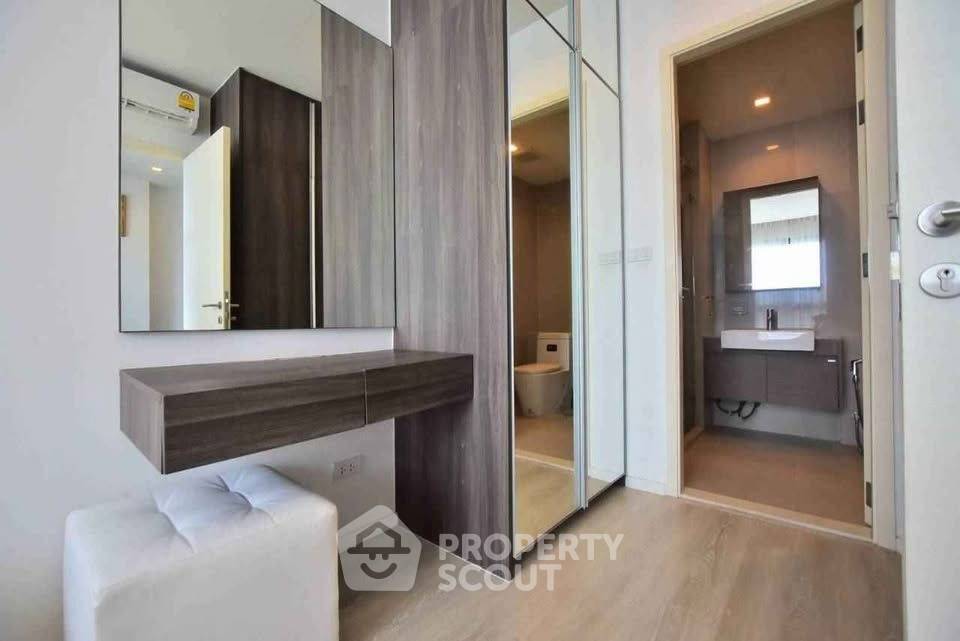 picture 1-BR 35 Sqm High-Floor At Quinn Condo Ratchada 17, 400m To MRT Sutthisan (ID 2497334) - 2/7