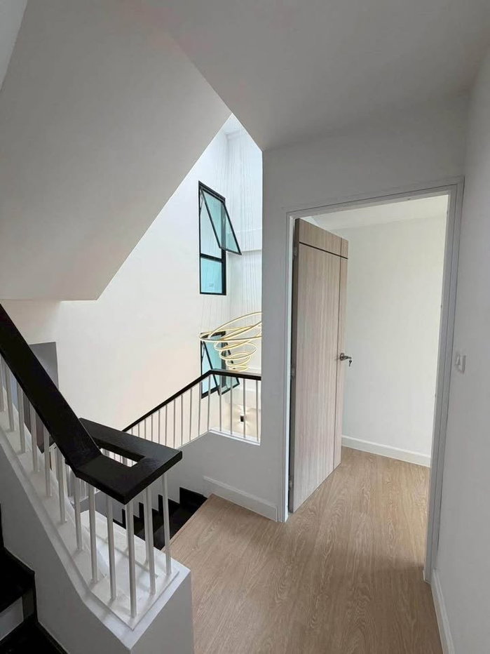 รูป 🏠 ขายบ้าน : ทาวน์โฮม 4.5 ชั้นพร้อมลิฟต์ - สุขุมวิท101   รหัสทรัพย์ | 📌LNP-H953 - รูปที่ 31/50