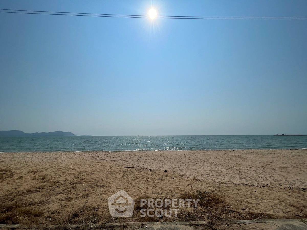 รูป คอนโด 1 ห้องนอน ขาย Grand View Condo ทำเลบ้านอำเภอ นาจอมเทียน สัตหีบ (ID 1446726) - รูปที่ 26/27