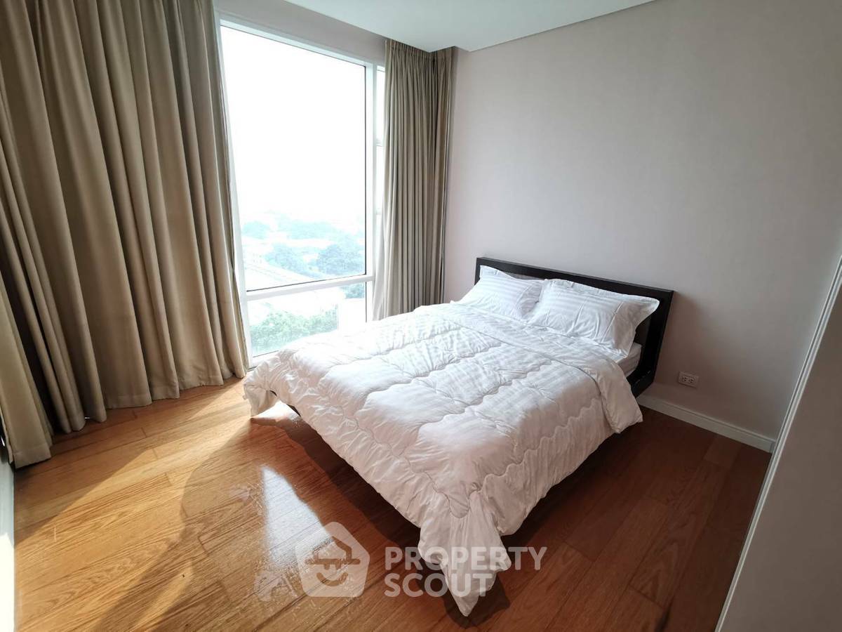รูป คอนโด 3 ห้องนอน 170 ตร.ม. ชั้น 15 ที่ Fullerton Sukhumvit ใกล้ BTS เอกมัย 400 ม. (เลี้ยงสัตว์ได้) (ID 515005) - รูปที่ 7/8