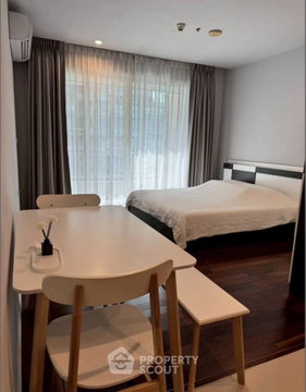 1-BR 33 Sqm, High-Floor At Circle Condominium Near MRT Phetchaburi (ID 3148391)