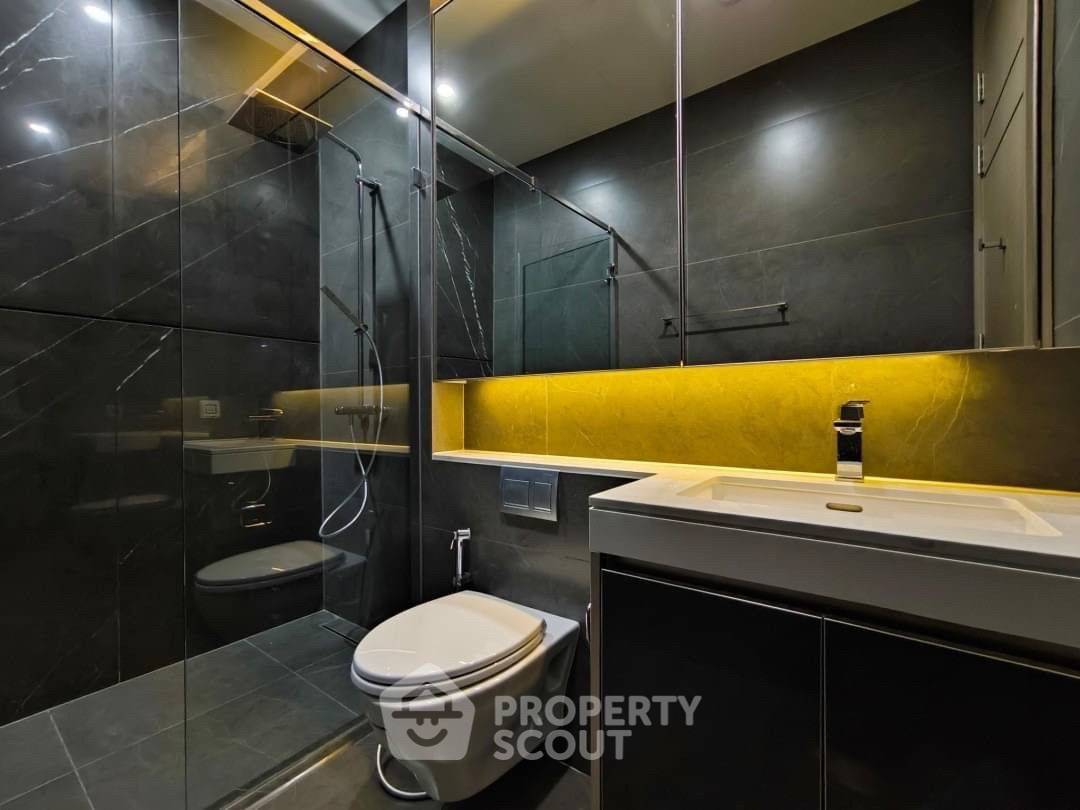 picture High-Floor 2-BR 78 Sqm At The Esse At Singha Complex, 100m To MRT Phetchaburi (ID 1910013) - 11/13