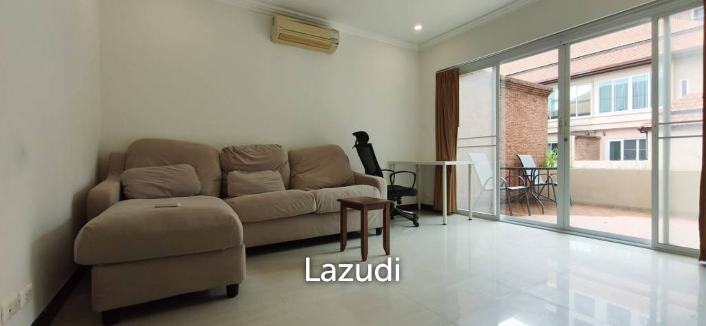 picture 3-Storey Townhouse for Sale on Pratumnak Hill, Pattaya - 11/28