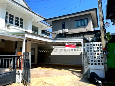 เช่าทาวน์โฮม นนทบุรี : ให้เช่า! ทาวน์เฮ้าส์หลังริม พฤกษา 14 ซ.วัดลาดปลาดุก รีโนเวทใหม่ทั้งหลัง!