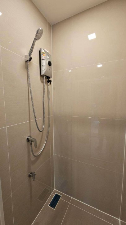 picture For Rent: Beautiful, move-in ready 2-bedroom, 1-bathroom unit at Modiz Sukhumvit 50—a luxury condo with extensive facilities, near BTS On Nut. - 19/30