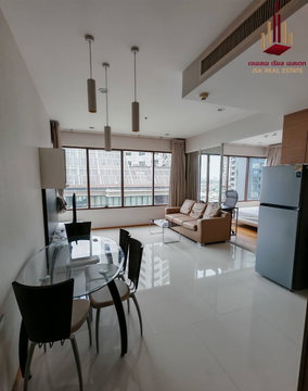 ✨ For Rent: The Emporio Place Condo ✨  💰 Only 25,000 THB/month