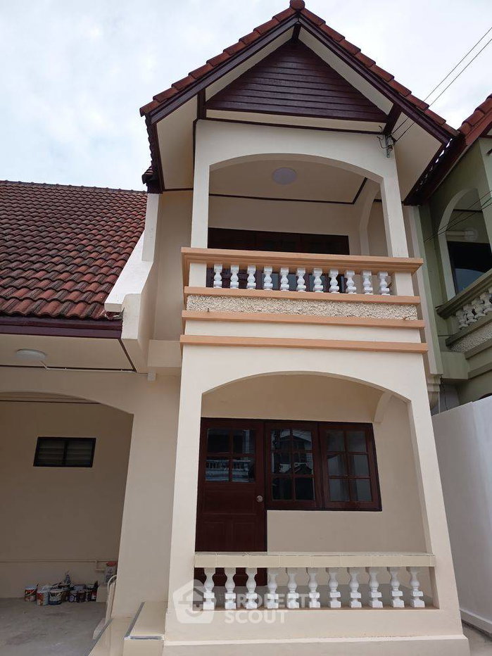 picture Pet-Friendly 3-Bed Townhouse 200 Sqm, Baan Warocha Project 4 (ID 2524213) - 1/16