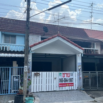 รีโนเวทใหม่พร้อมอยู่! ทาวน์เฮ้าส์ 2 นอน 2 น้ำ หมู่บ้านลานทอง ปากเกร็ด ใกล้โรงพยาบาลกรุงไทย เพียง 10 นาที