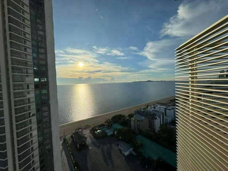 รูป 🔥 Exclusive Listing 🔥super Luxury ติดชายหาดจอมเทียน Reflection Jomtien Beach Pattaya วิวทะเลพาโนรามา ✅ โควต้าต่างชาติ (Foreign Quota) - รูปที่ 4/9