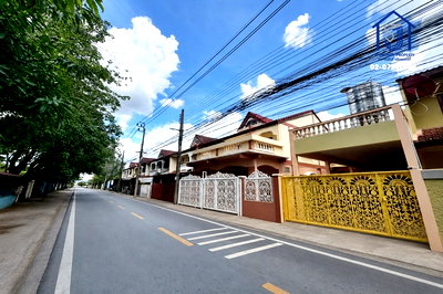 ทาวน์โฮม รร.แย้มจาดวิชชานุสรณ์  : ขายทาวน์โฮม 2 ชั้น ซอยนวมินทร์ 111 บ้านรีโนเวทใหม่ 33 ตร.ว. ใกล้ทางด่วนเอกมัย-รามอินทรา