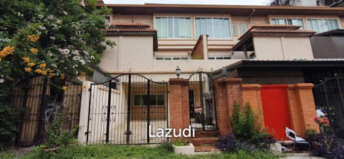 3-Storey Townhouse for Sale on Pratumnak Hill, Pattaya