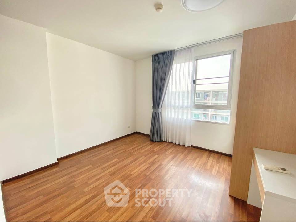 picture Well-Priced 1-BR 32 Sqm At Condo U Ratchayotin,  BTS Sena Nikhom (ID 2182363) - 3/9