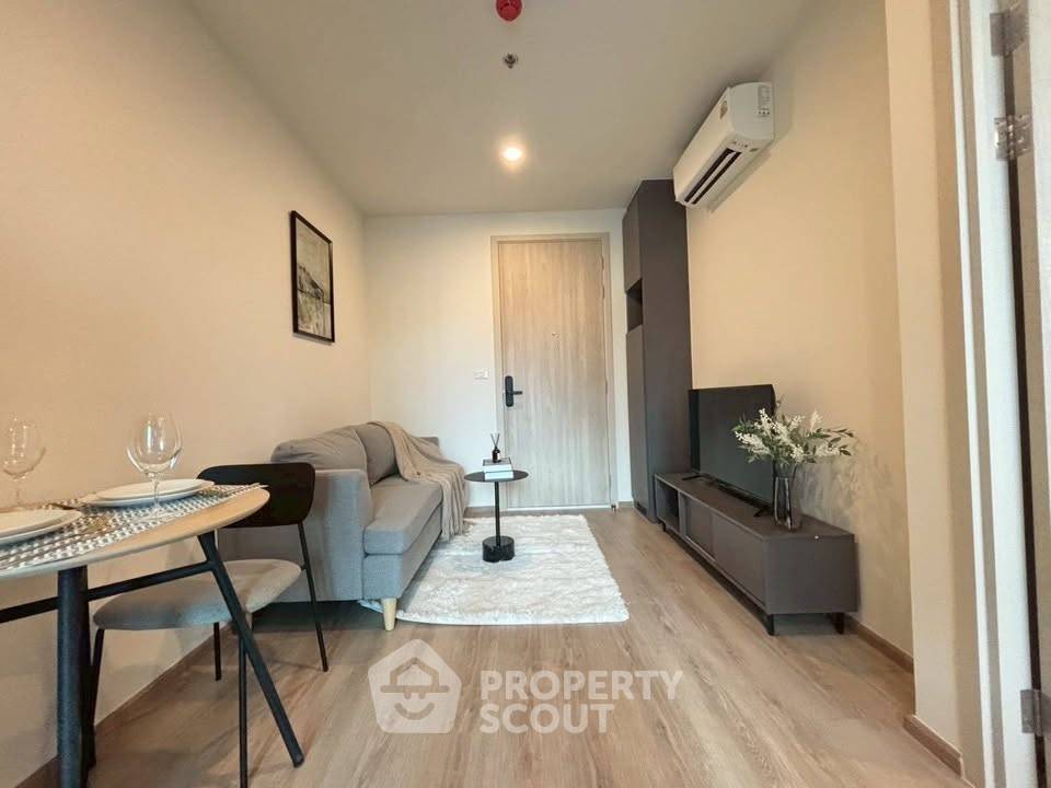 picture 1-BR Condo At Nue District R9, High-Floor 24th, 200m to MRT Phra Ram 9 (ID 3148767) - 3/10