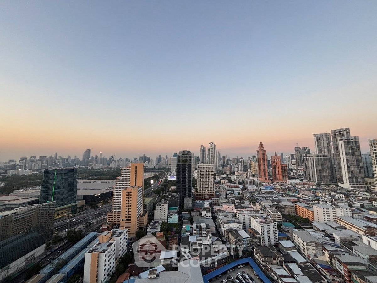 รูป คอนโด 1 ห้องนอน ชั้น 29 ขนาด 35 ตร.ม. LIFE Rama 4 - Asoke ใกล้ MRT Queen Sirikit 400 ม. (ID 3149803) - รูปที่ 3/7