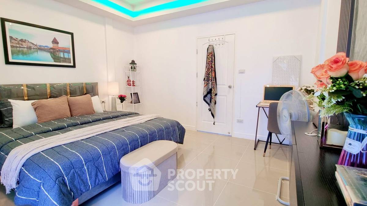 รูป ทาวน์โฮม 3 ห้องนอน พื้นที่ 144 ตร.ม. ขาย ในพัทยาใต้ (หนองปรือ) (ID 3151249) - รูปที่ 11/26