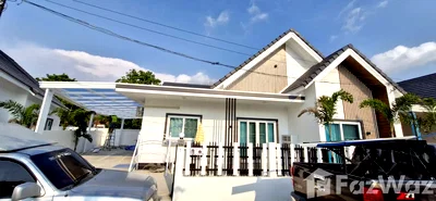 Houses for sale Bang Lamung Chonburi : 3 Bedroom House for sale in Pong, Chon Buri  6614204
