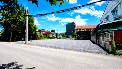 Land for sale Lat Phrao Road : sale land Ladprow101 soi 46 opposite wat bueng school