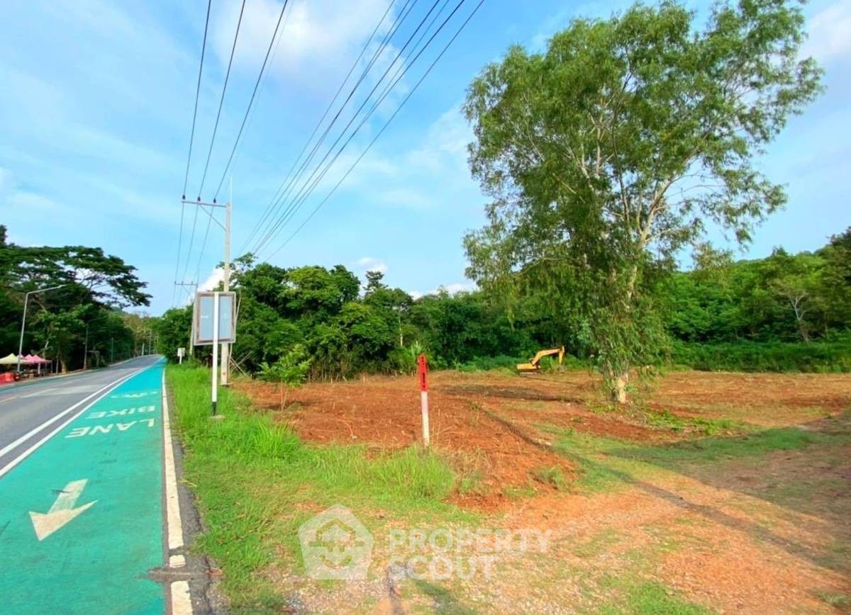 รูป ขายที่ดิน 24,000,000 บาท ใกล้เขาชีจรรย์ นาจอมเทียน สัตหีบ ชลบุรี (ID 1793019) - รูปที่ 3/3