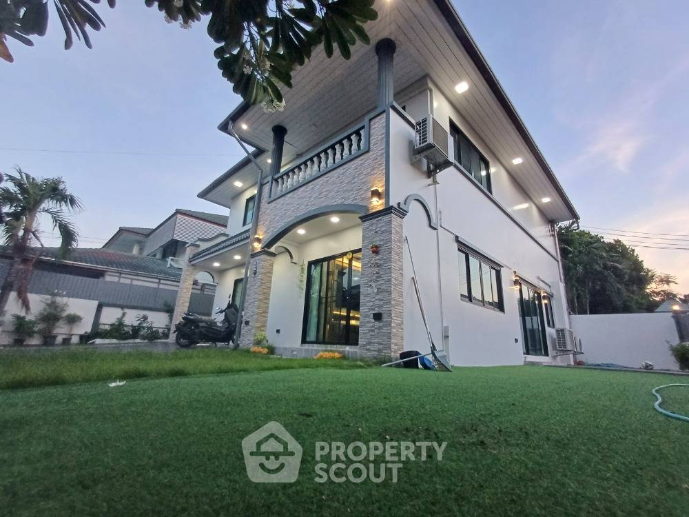 รูป บ้านเช่า 4 ห้องนอน 382 ตร.ม. เลี้ยงสัตว์ได้ ใกล้ดอกไม้ เขตประเวศ (ID 1361040) - รูปที่ 1/26