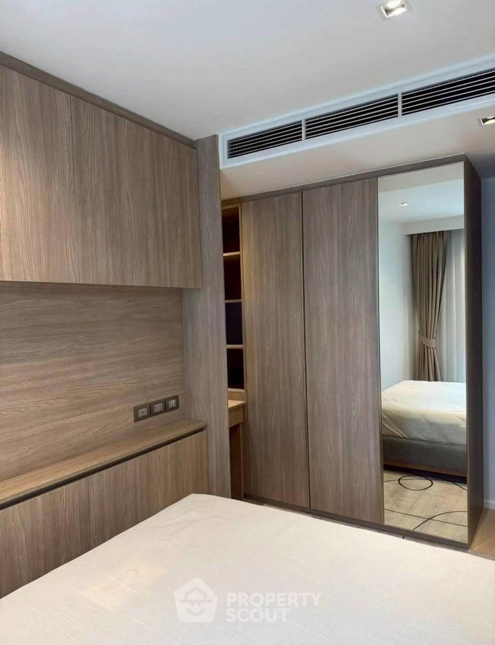 picture 1-BR 47 Sqm Condo At CRAFT Ploenchit Near BTS Phloen Chit (200m) (ID 3032720) - 3/9